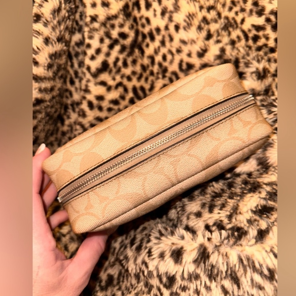 Coach Disney bag - Picture 2 of 14
